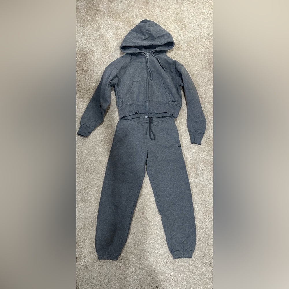 Aritzia sweatshirt and sweatpants